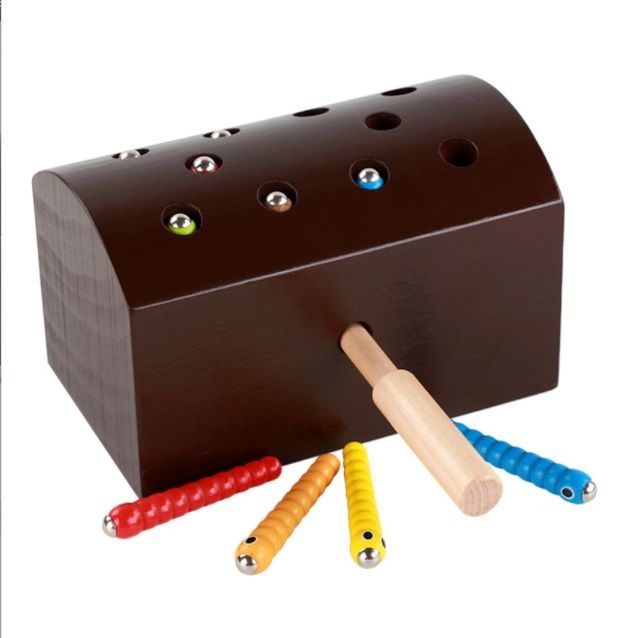 Wooden Magnetic Catch Worms Game