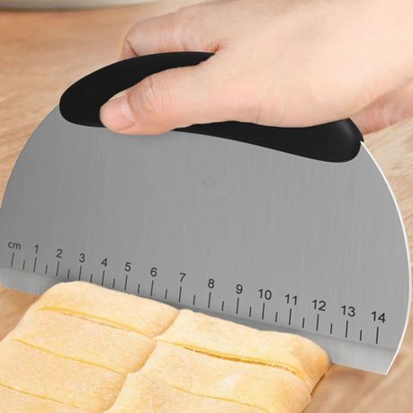 Dough Scraper/Cutter with Black Non-slip Grip Handle - Image 4