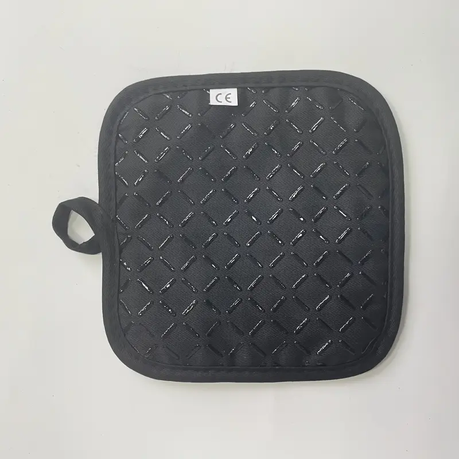 Hashbrown's Heat-Resistant Glove & Mat Combo Pack - Image 4
